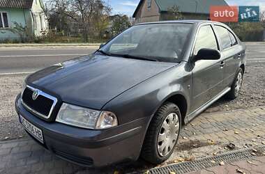 Лифтбек Skoda Octavia 2010 в Каменке-Бугской
