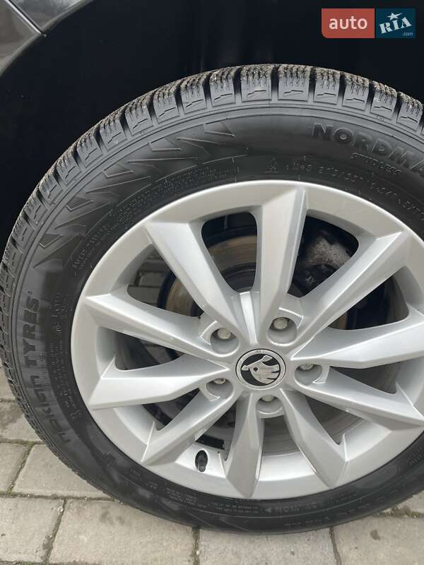 Универсал Skoda Octavia 2015 в Радехове