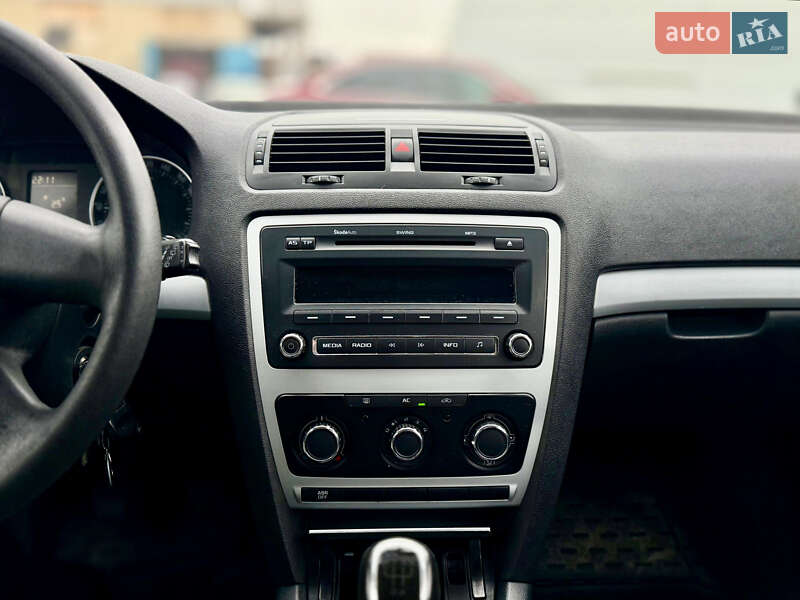 Лифтбек Skoda Octavia 2011 в Киеве фото 12 Лифтбек Skoda Octavia 2011 в Киеве