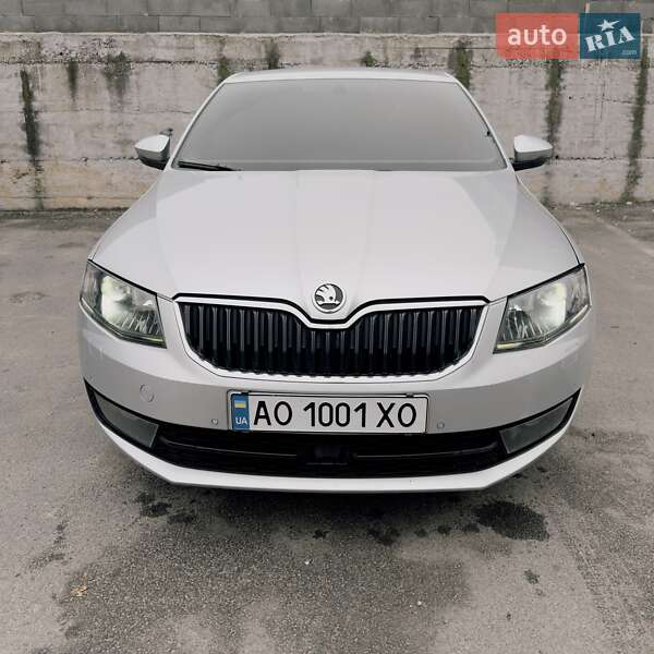 Лифтбек Skoda Octavia 2015 в Ужгороде фото 2 Лифтбек Skoda Octavia 2015 в Ужгороде