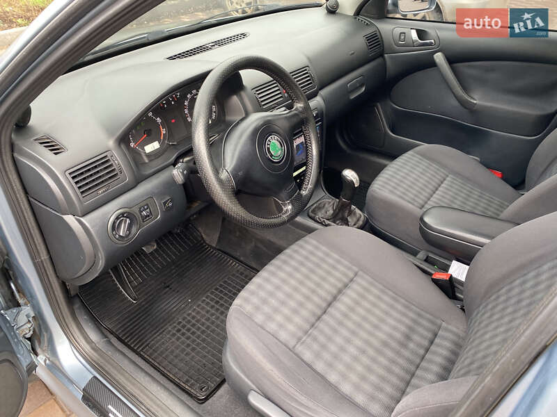 Универсал Skoda Octavia 2006 в Валках