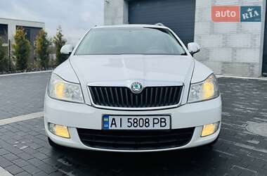 Универсал Skoda Octavia 2012 в Белогородке