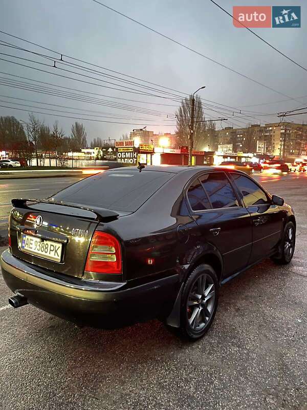 Лифтбек Skoda Octavia 2008 в Днепре