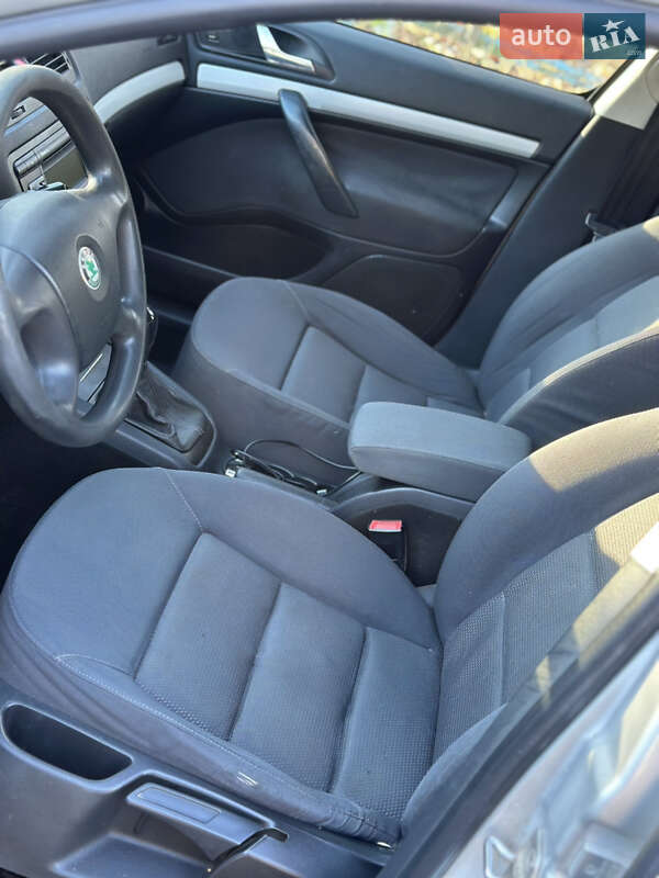 Лифтбек Skoda Octavia 2005 в Звягеле