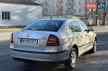 Лифтбек Skoda Octavia 2005 в Звягеле