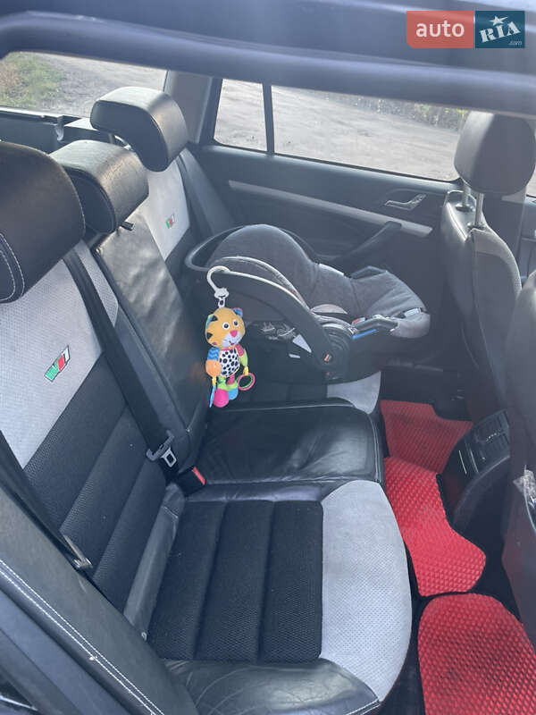 Универсал Skoda Octavia 2011 в Львове