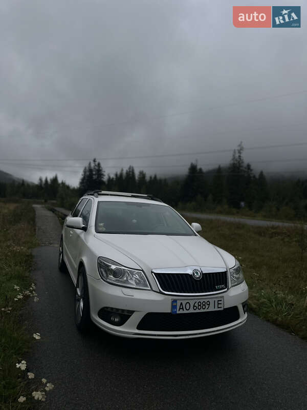 Универсал Skoda Octavia 2011 в Ужгороде