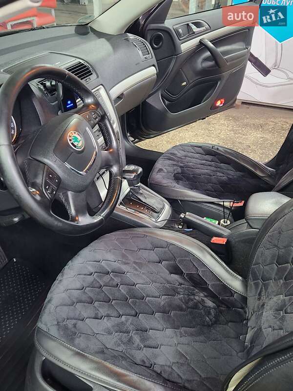 Универсал Skoda Octavia 2010 в Запорожье