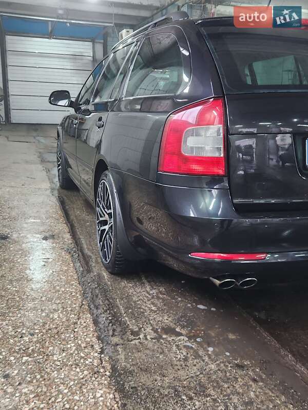 Универсал Skoda Octavia 2010 в Запорожье