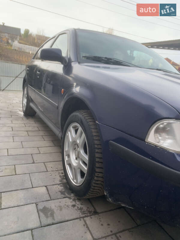 Лифтбек Skoda Octavia 1998 в Ровно фото 2 Лифтбек Skoda Octavia 1998 в Ровно