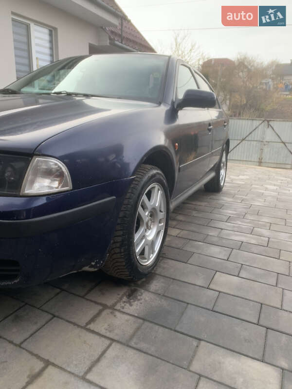 Лифтбек Skoda Octavia 1998 в Ровно фото 4 Лифтбек Skoda Octavia 1998 в Ровно