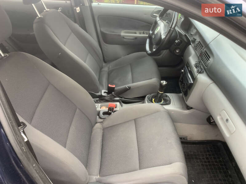 Лифтбек Skoda Octavia 1998 в Ровно фото 9 Лифтбек Skoda Octavia 1998 в Ровно