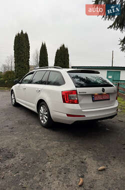 Універсал Skoda Octavia 2014 в Великій Багачці