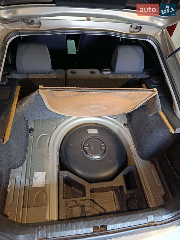 Лифтбек Skoda Octavia 2006 в Хмельнике фото 26 Лифтбек Skoda Octavia 2006 в Хмельнике