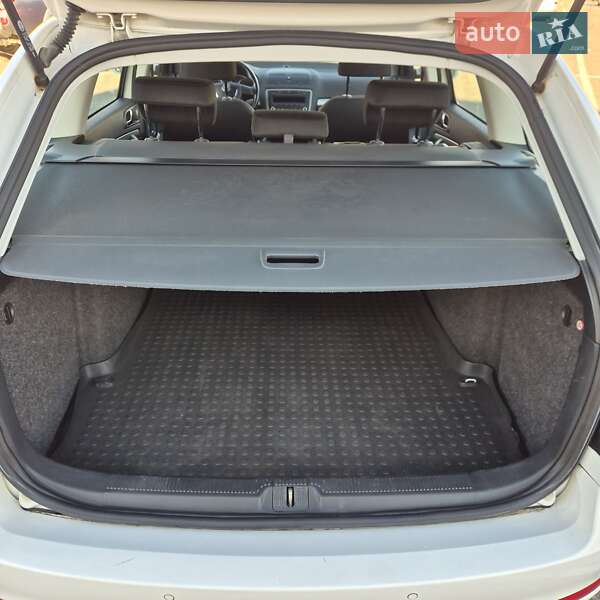 Універсал Skoda Octavia 2009 в Чернівцях