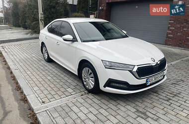 Ліфтбек Skoda Octavia 2023 в Харкові
