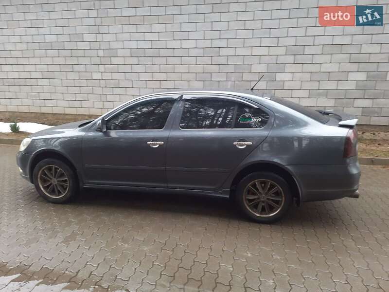 Ліфтбек Skoda Octavia 2010 в Костопілі