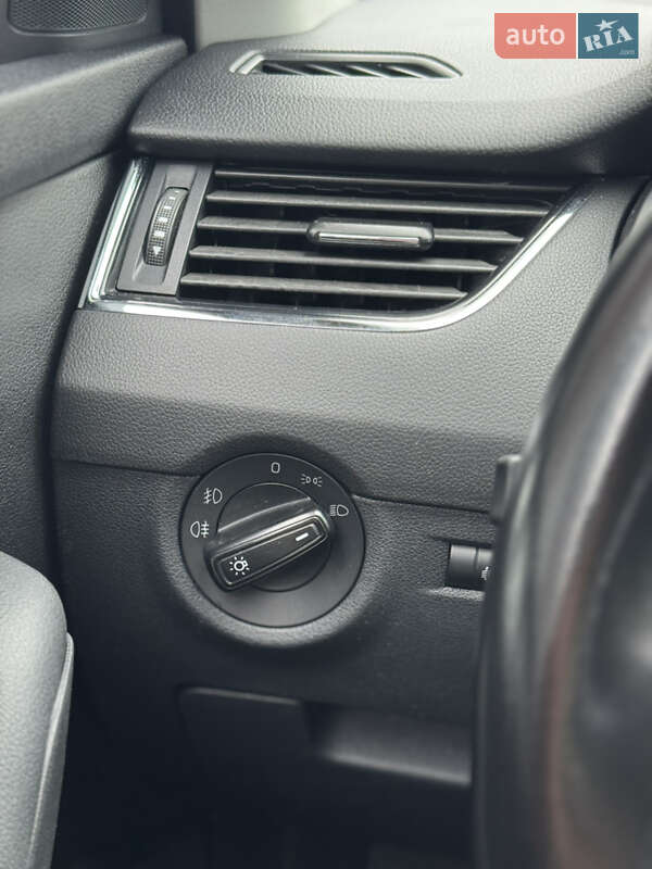Універсал Skoda Octavia 2013 в Києві фото 33 Універсал Skoda Octavia 2013 в Києві