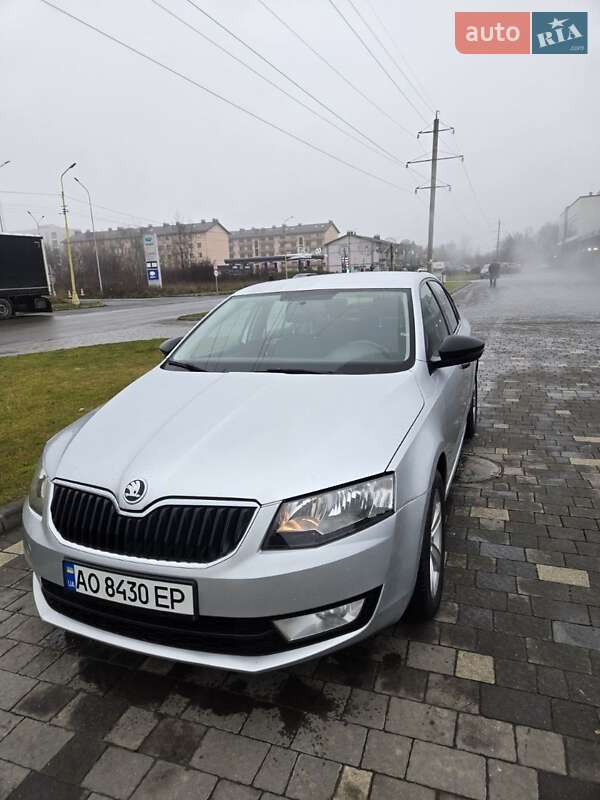 Ліфтбек Skoda Octavia 2016 в Ужгороді
