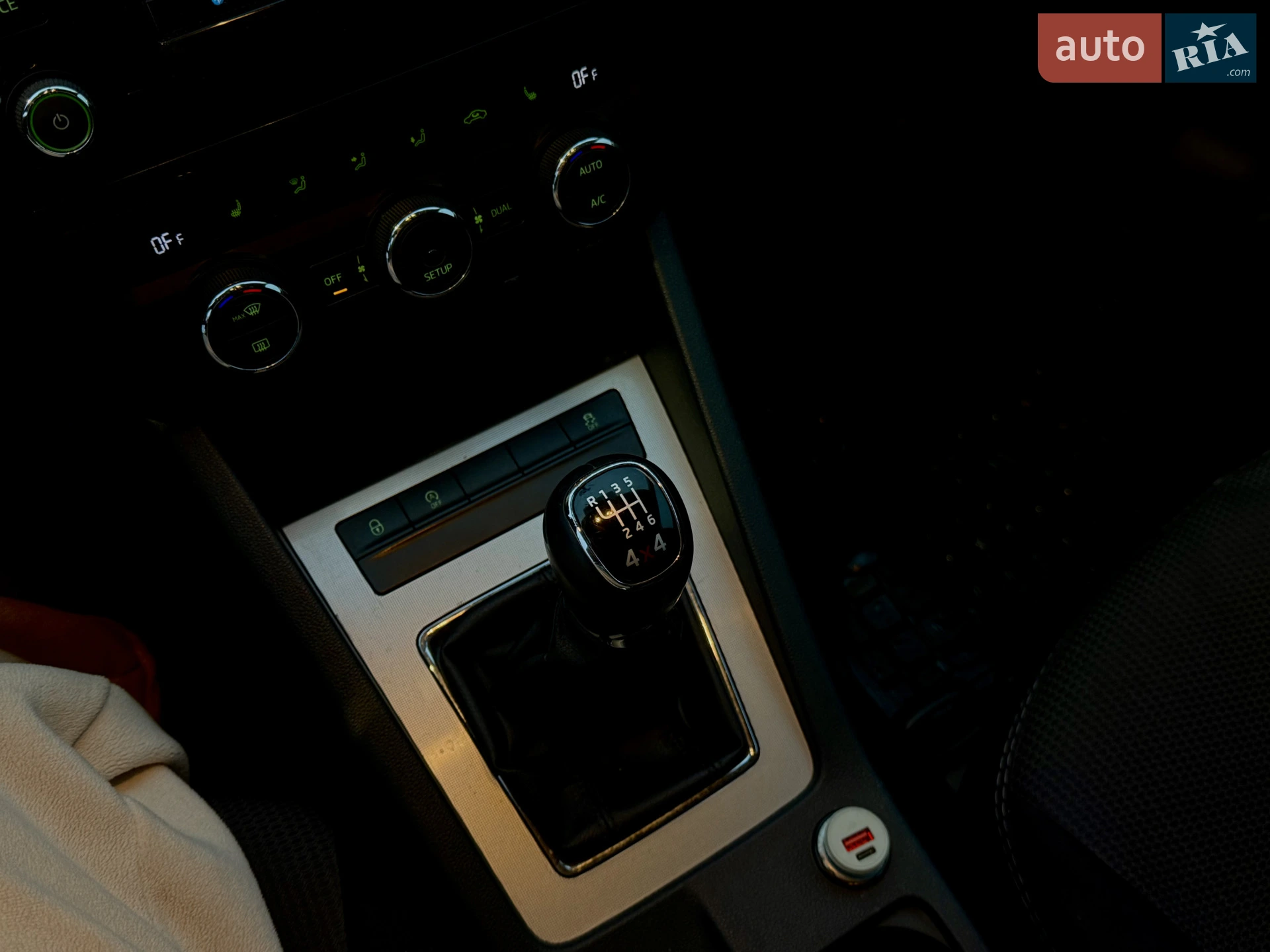2013 Skoda Octavia - мініатюра 13