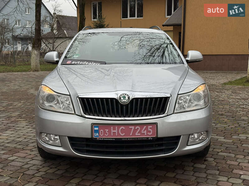 Универсал Skoda Octavia 2012 в Тячеве фото 7 Универсал Skoda Octavia 2012 в Тячеве