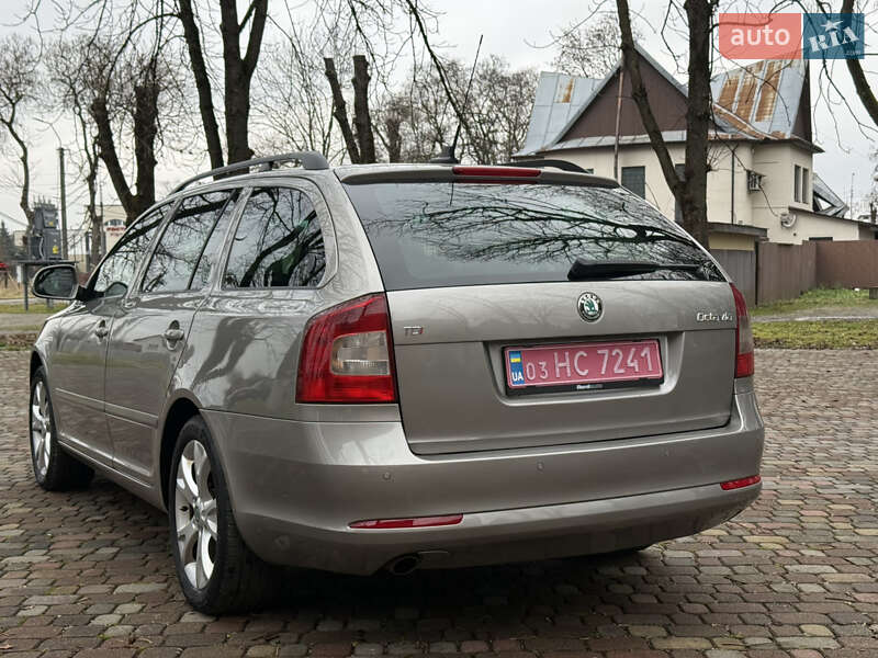 Універсал Skoda Octavia 2012 в Тячеві