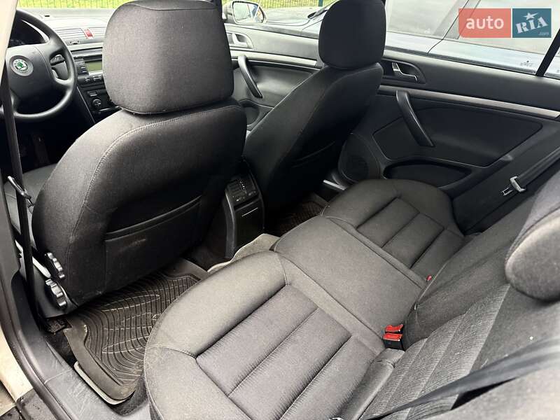 Лифтбек Skoda Octavia 2008 в Киеве фото 17 Лифтбек Skoda Octavia 2008 в Киеве