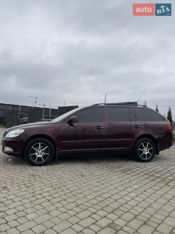 Универсал Skoda Octavia 2010 в Львове