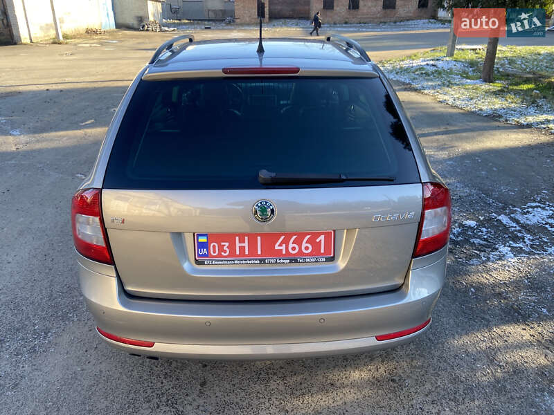 Універсал Skoda Octavia 2010 в Луцьку