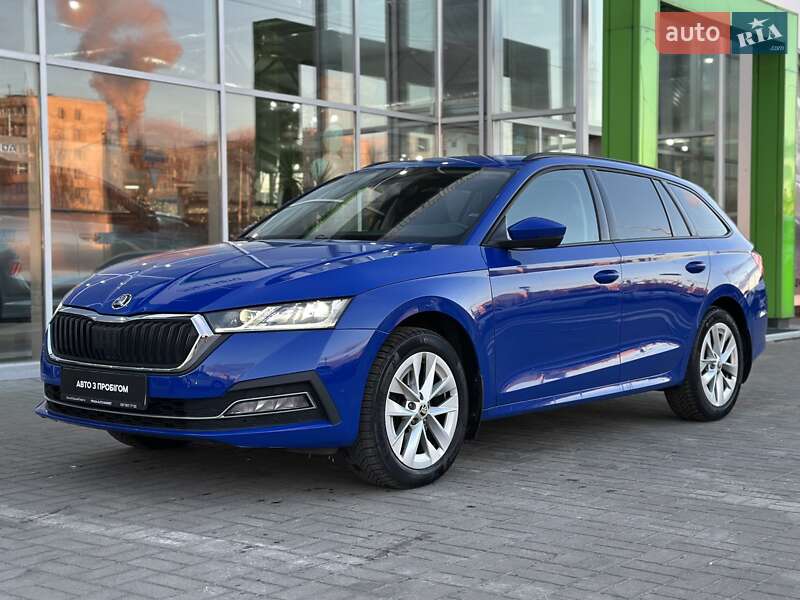 Универсал Skoda Octavia 2021 в Киеве