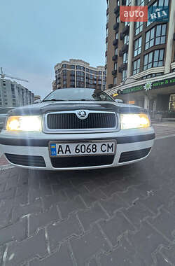 Лифтбек Skoda Octavia 2007 в Вишневом
