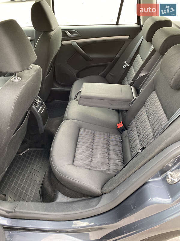 Универсал Skoda Octavia 2009 в Киеве фото 18 Универсал Skoda Octavia 2009 в Киеве