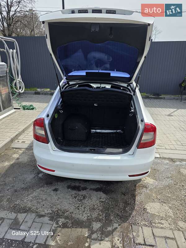 Ліфтбек Skoda Octavia 2012 в Запоріжжі