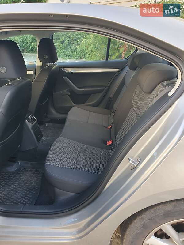 Лифтбек Skoda Octavia 2016 в Тячеве