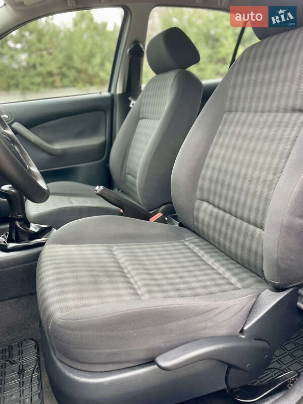 Лифтбек Skoda Octavia 2004 в Луцке фото 48 Лифтбек Skoda Octavia 2004 в Луцке