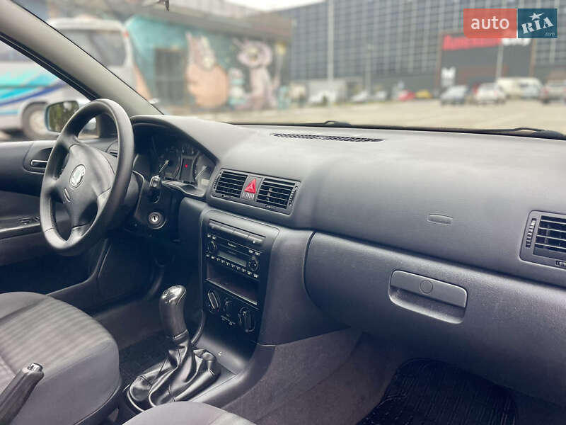 Лифтбек Skoda Octavia 2004 в Луцке фото 57 Лифтбек Skoda Octavia 2004 в Луцке