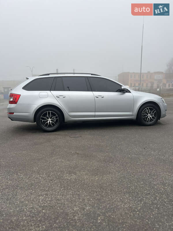Універсал Skoda Octavia 2015 в Хмельницькому