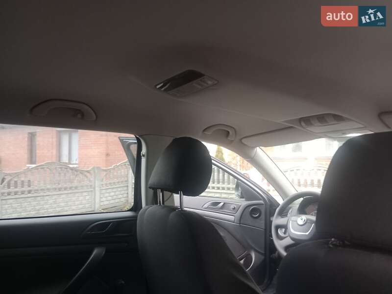 Універсал Skoda Octavia 2009 в Житомирі