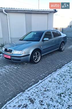 Лифтбек Skoda Octavia 2003 в Луцке