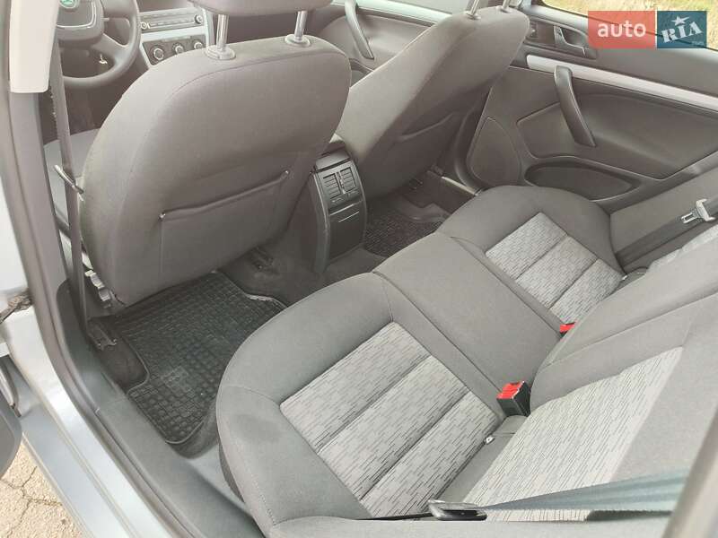 Універсал Skoda Octavia 2010 в Миргороді фото 30 Універсал Skoda Octavia 2010 в Миргороді