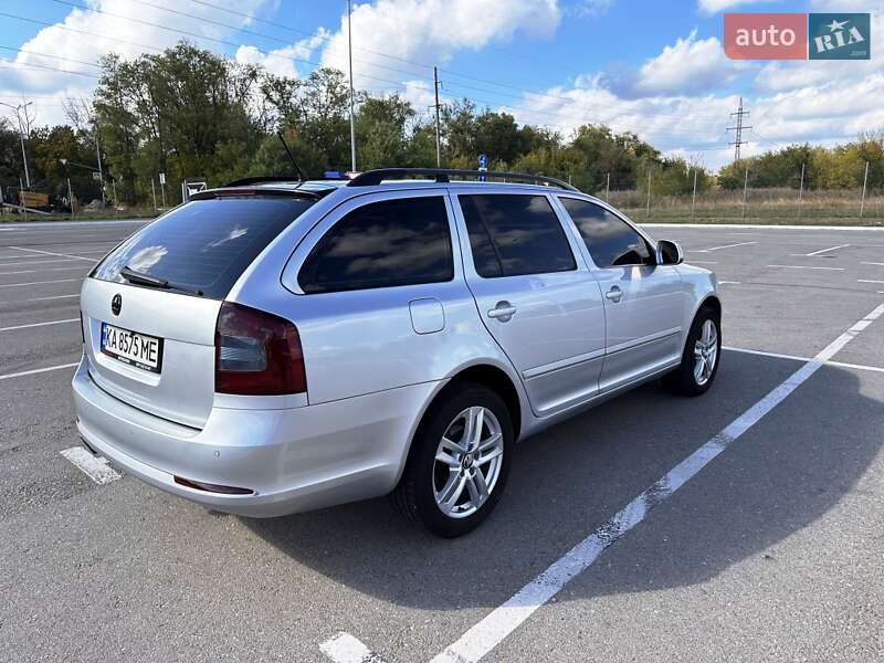 Універсал Skoda Octavia 2011 в Запоріжжі