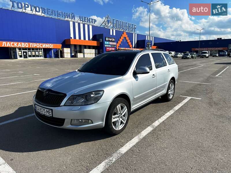 Універсал Skoda Octavia 2011 в Запоріжжі