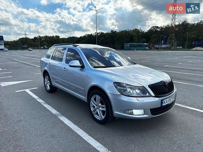 Універсал Skoda Octavia 2011 в Запоріжжі
