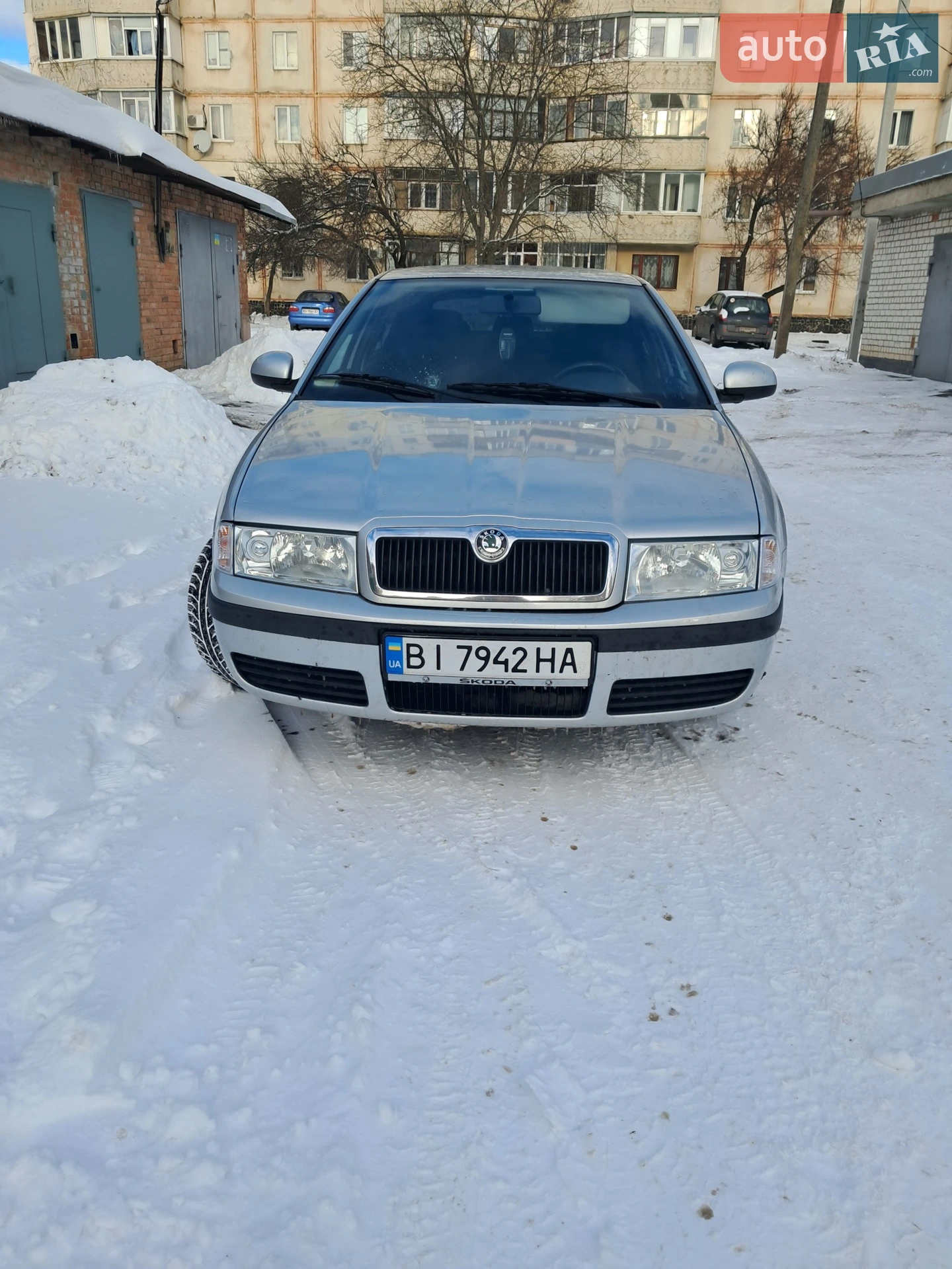 Skoda Octavia 2010 VIN TMBDX41U5A8858119 фото оголошення 2 з 26
