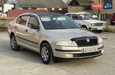 Лифтбек Skoda Octavia 2005 в Солотвине