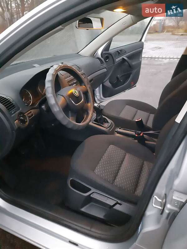 Универсал Skoda Octavia 2009 в Шепетовке