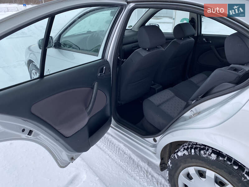 Лифтбек Skoda Octavia 2005 в Ахтырке