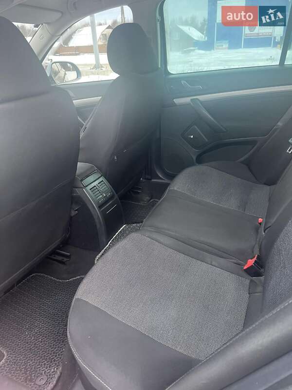 Універсал Skoda Octavia 2011 в Шепетівці