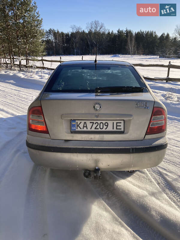 Ліфтбек Skoda Octavia 2004 в Лугинах