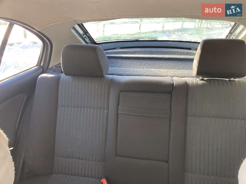 Ліфтбек Skoda Octavia 2004 в Лугинах